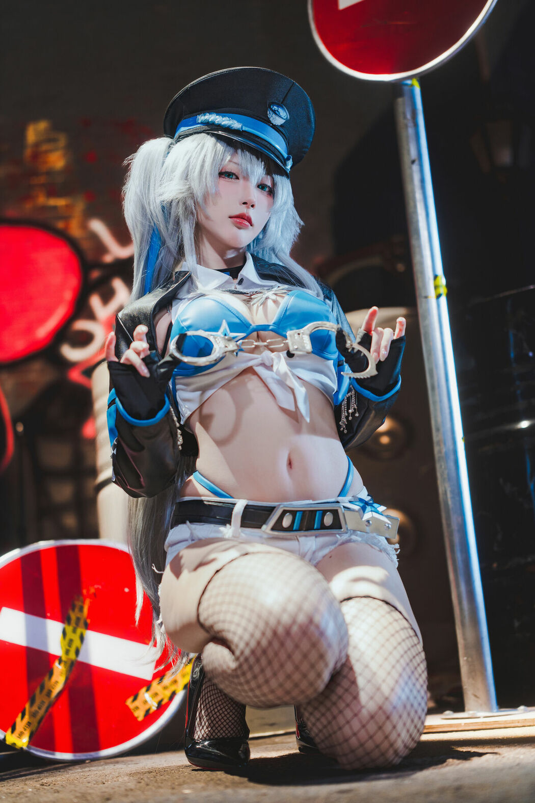 Coser@宮本桜 – 交错战线 刃齿女警 (23P)