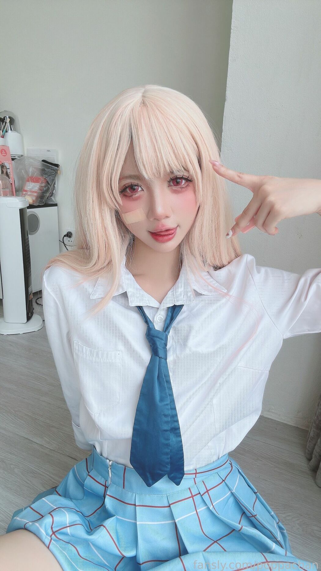 Coser@PoppaChan – Marin Kitagawa (30P – 10V)