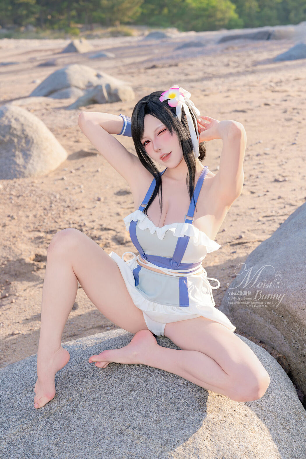 Coser@黏黏团子兔 – 2025泳装限定作 海边假日 蒂法 (81P)