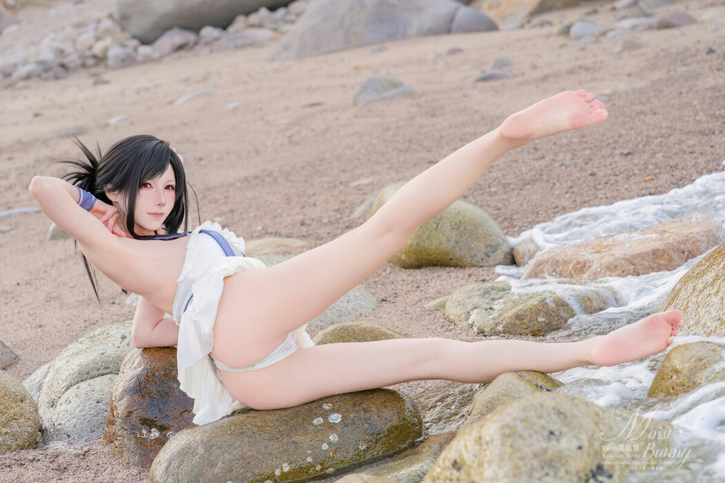 Coser@黏黏团子兔 – 2025泳装限定作 海边假日 蒂法 (81P)