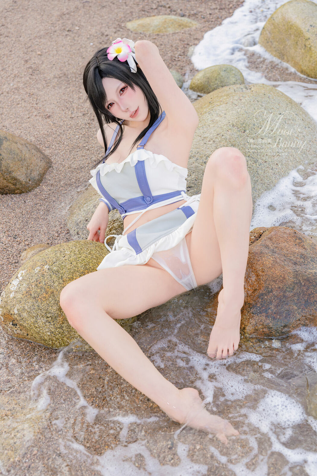 Coser@黏黏团子兔 – 2025泳装限定作 海边假日 蒂法 (81P)