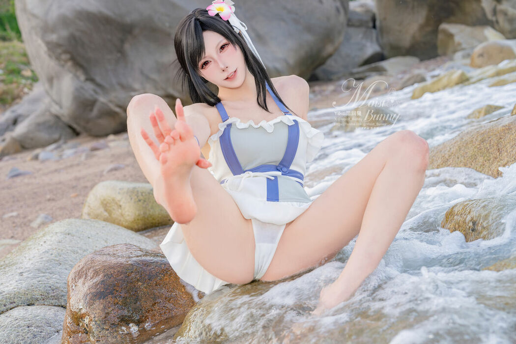 Coser@黏黏团子兔 – 2025泳装限定作 海边假日 蒂法 (81P)