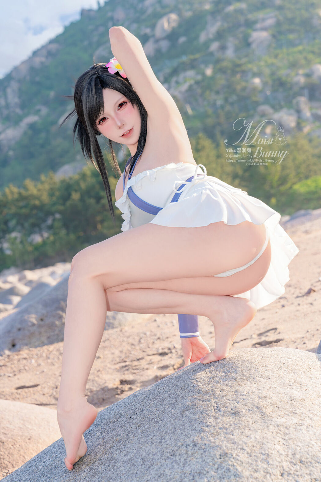 Coser@黏黏团子兔 – 2025泳装限定作 海边假日 蒂法 (81P)