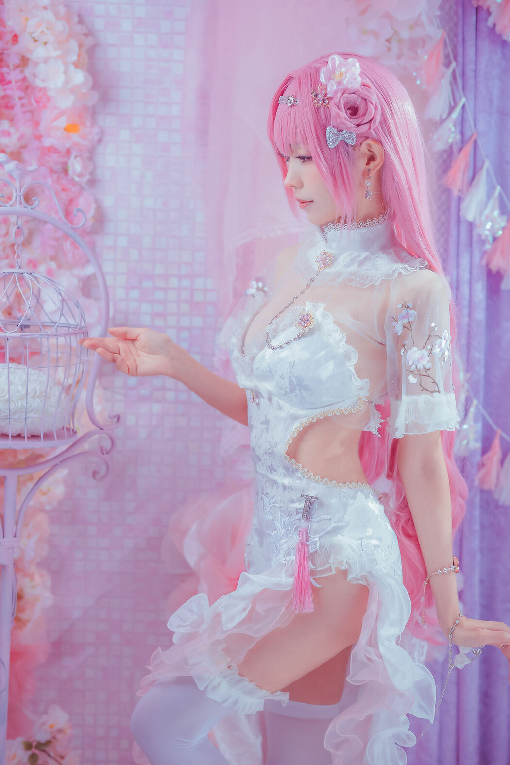 Coser@Ely_eee ElyEE子 – Dorothy Feast on Peachland 桃園宴 (25P – 2V)