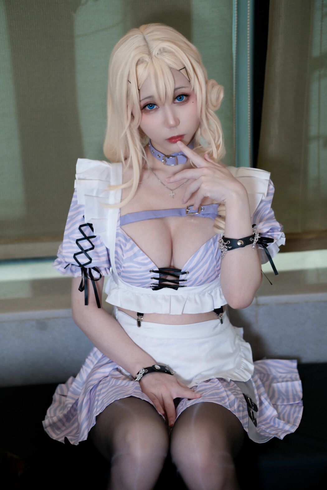 Coser@坊橋夜泊 – 女繪師東雲 (41P)