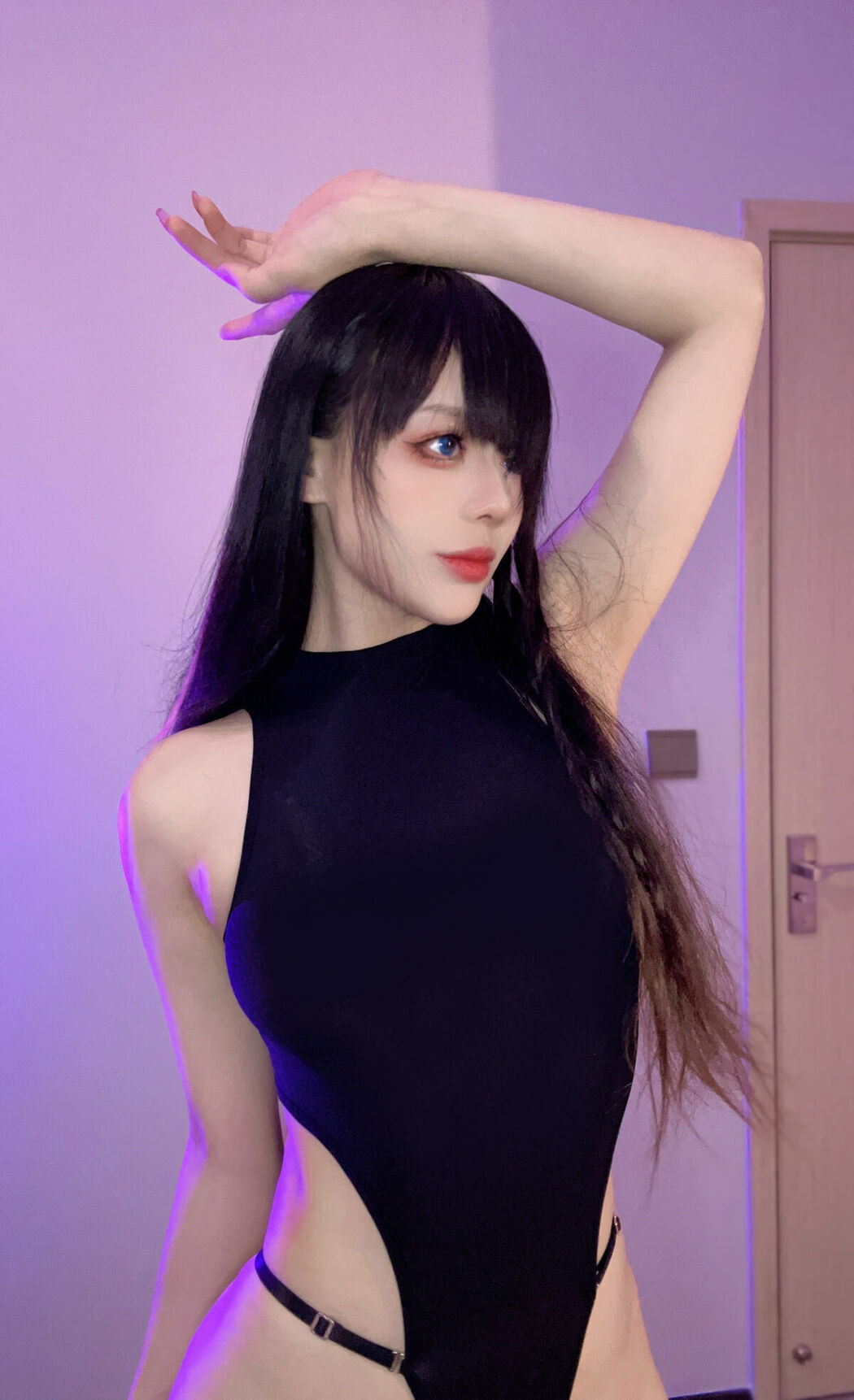 Coser@九言 – 黑丝紧身衣 (23P – 6V)