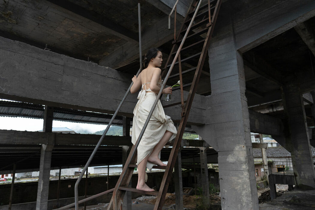 YiTuYu艺图语 Vol.9397 KiKi (17P)