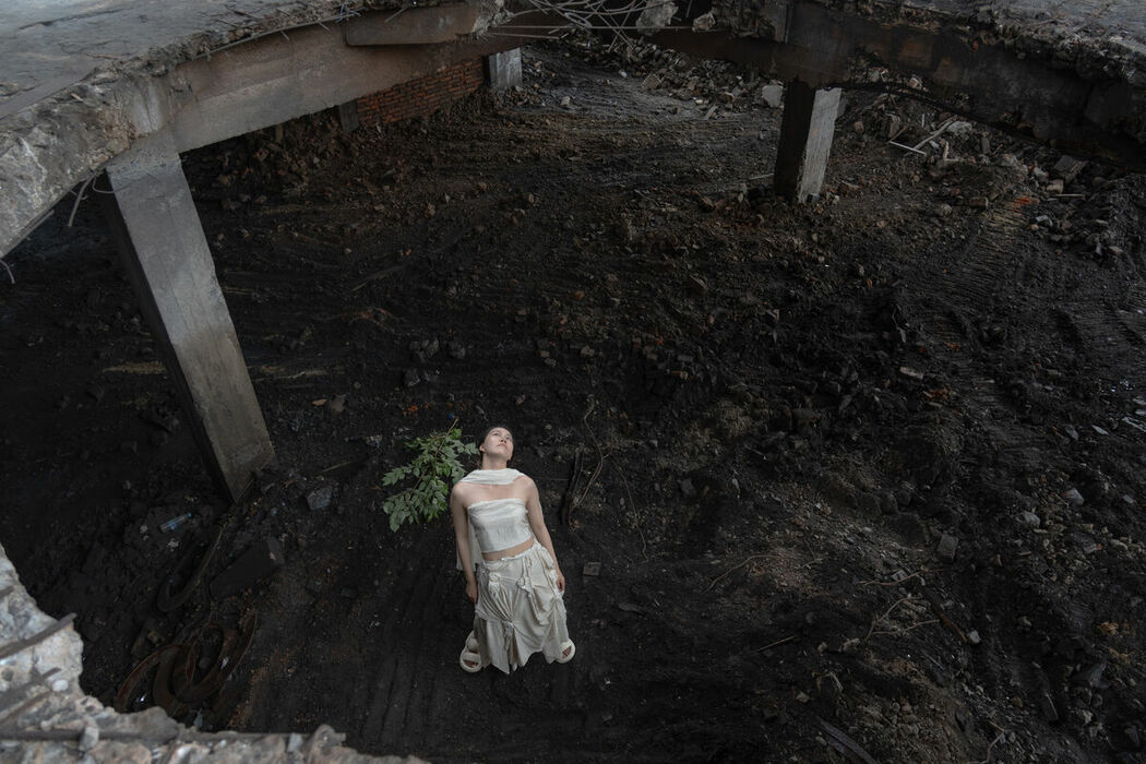 YiTuYu艺图语 Vol.9397 KiKi (17P)