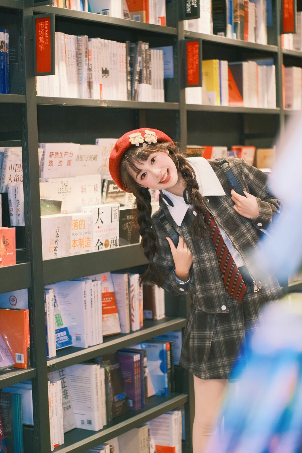 YiTuYu艺图语 Vol.9412 Xia Yu Xiao Nian (21P)