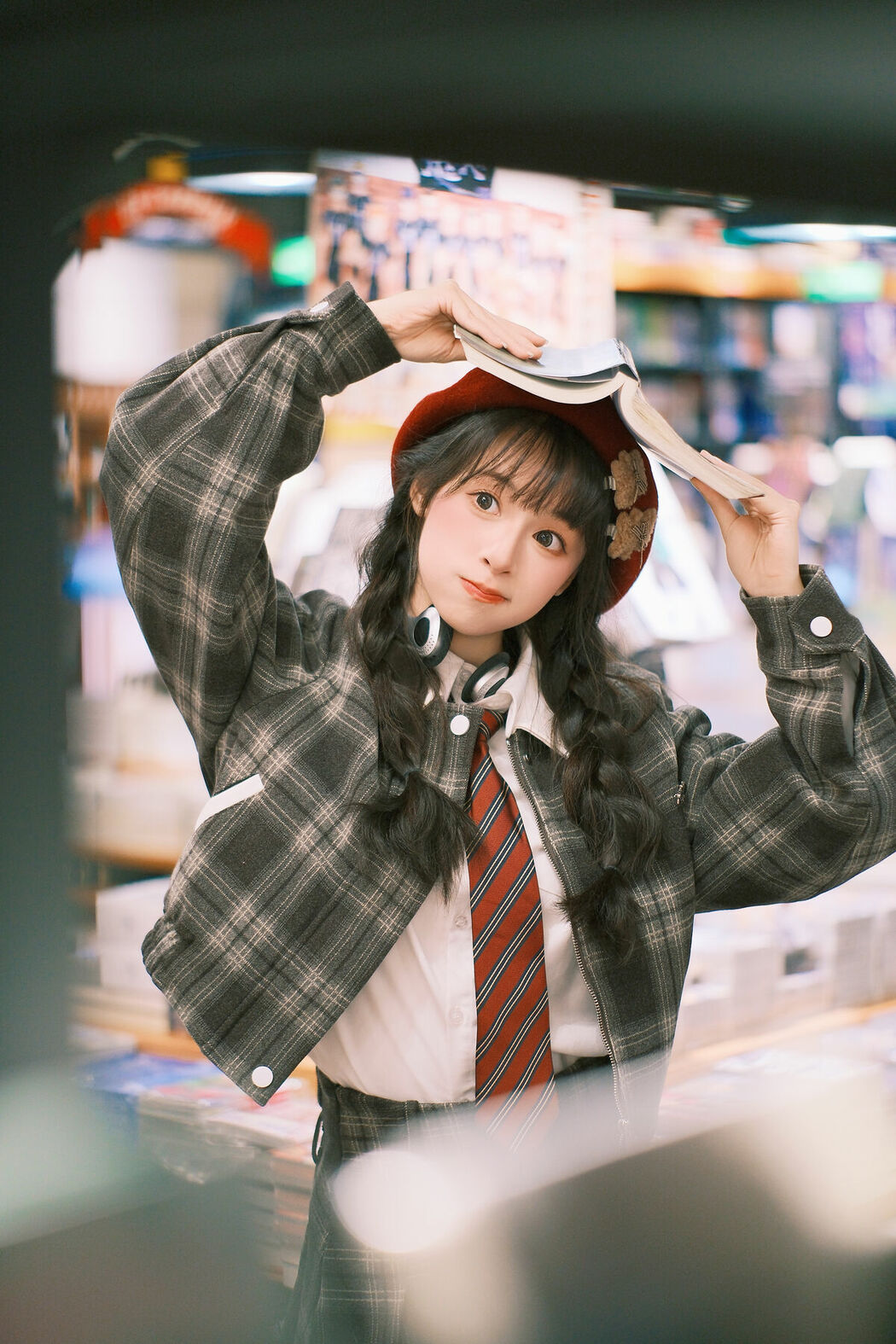 YiTuYu艺图语 Vol.9412 Xia Yu Xiao Nian (21P)