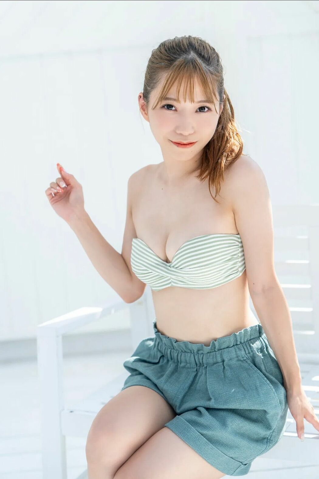 JP Asaka 亜咲花 – FRIDAYデジタル写真集 Born this Way Vol.2 超豪華版 Part01 (46P)