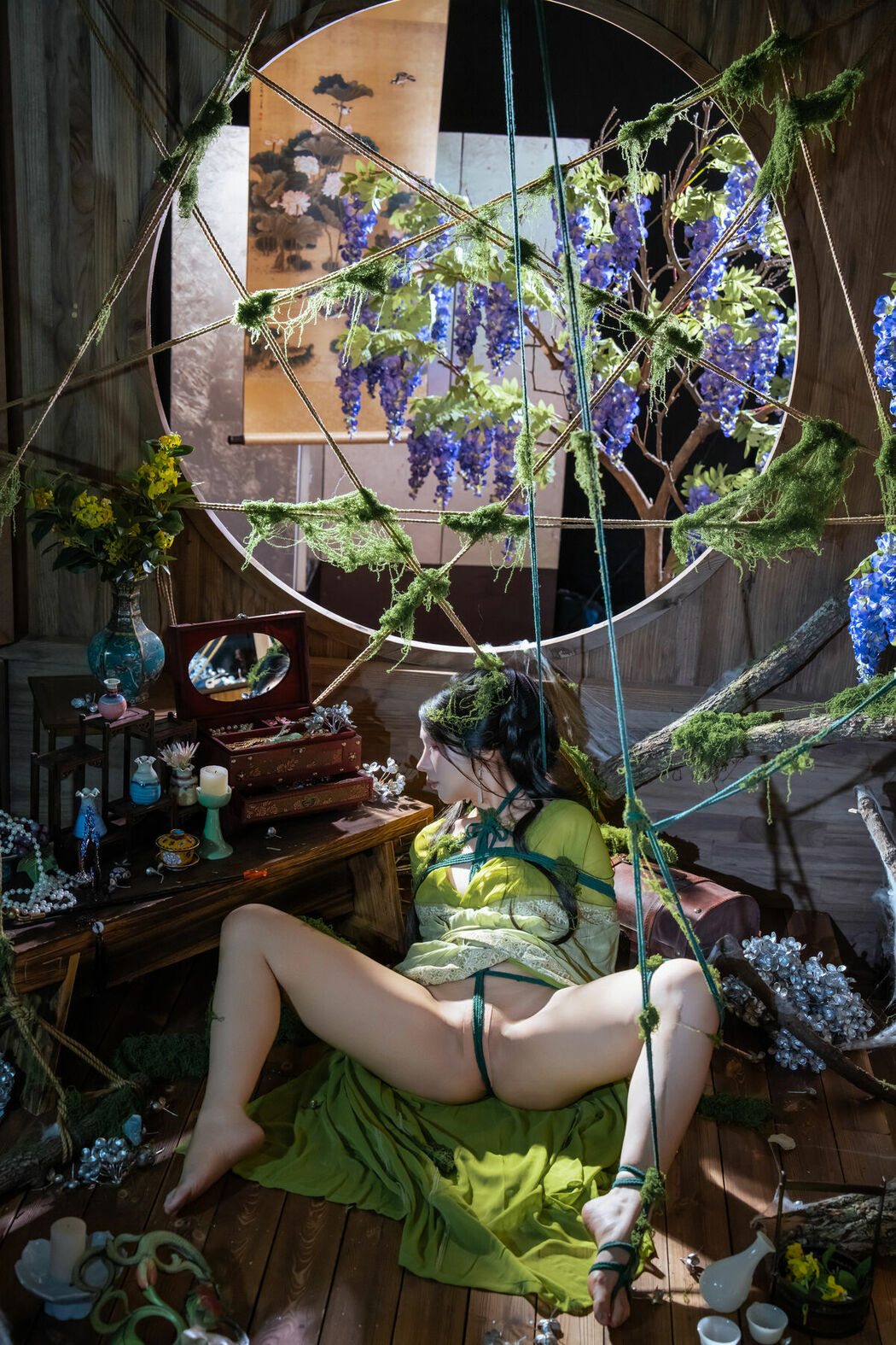 Coser@云溪溪 Yunx1x1 And 奶桃桃 – 苔缚 Part01 (48P – 1V)