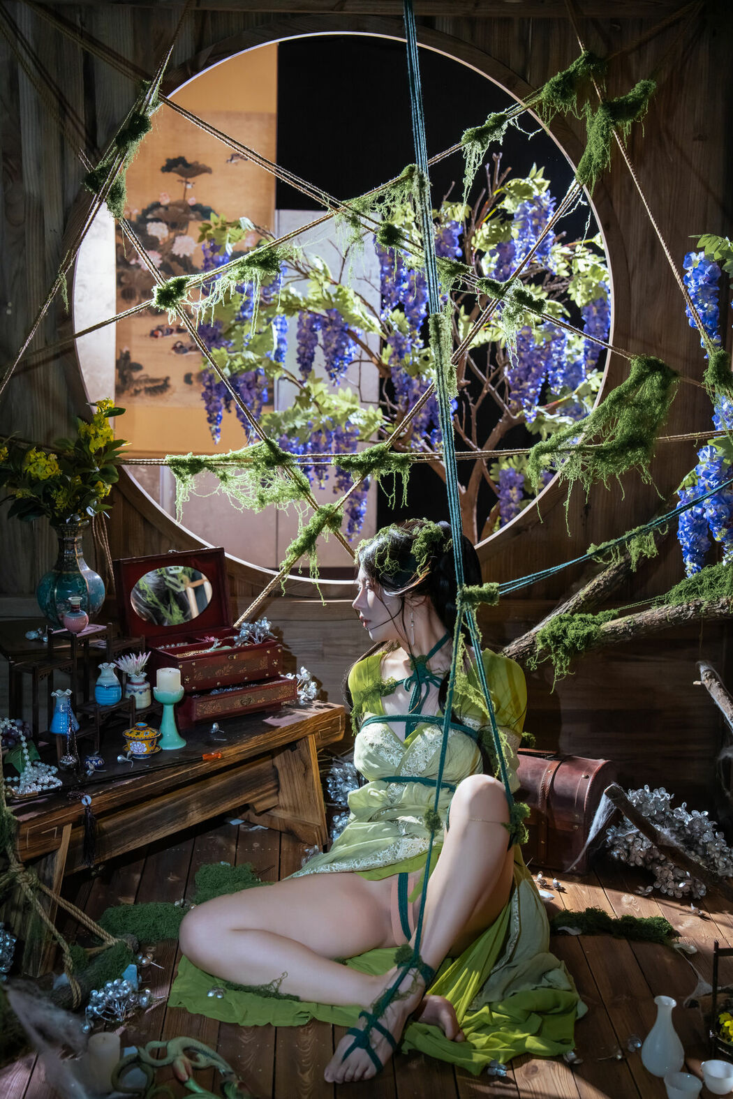 Coser@云溪溪 Yunx1x1 And 奶桃桃 – 苔缚 Part01 (48P – 1V)