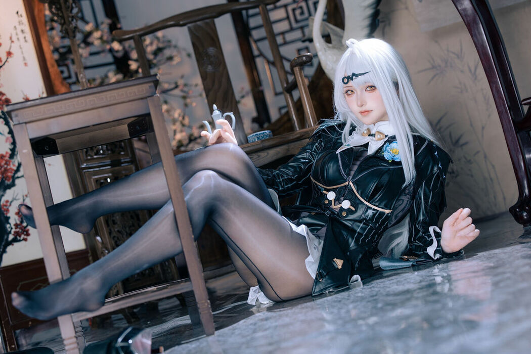 Coser@屿鱼 – 绝区零 仪玄 墨形影踪 (51P)