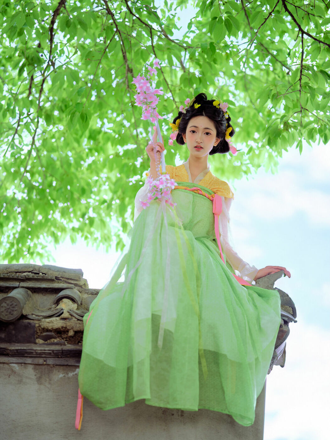 YiTuYu艺图语 Vol.9418 Leng Ku Wang Ye (15P)