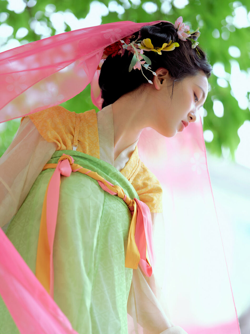 YiTuYu艺图语 Vol.9418 Leng Ku Wang Ye (15P)