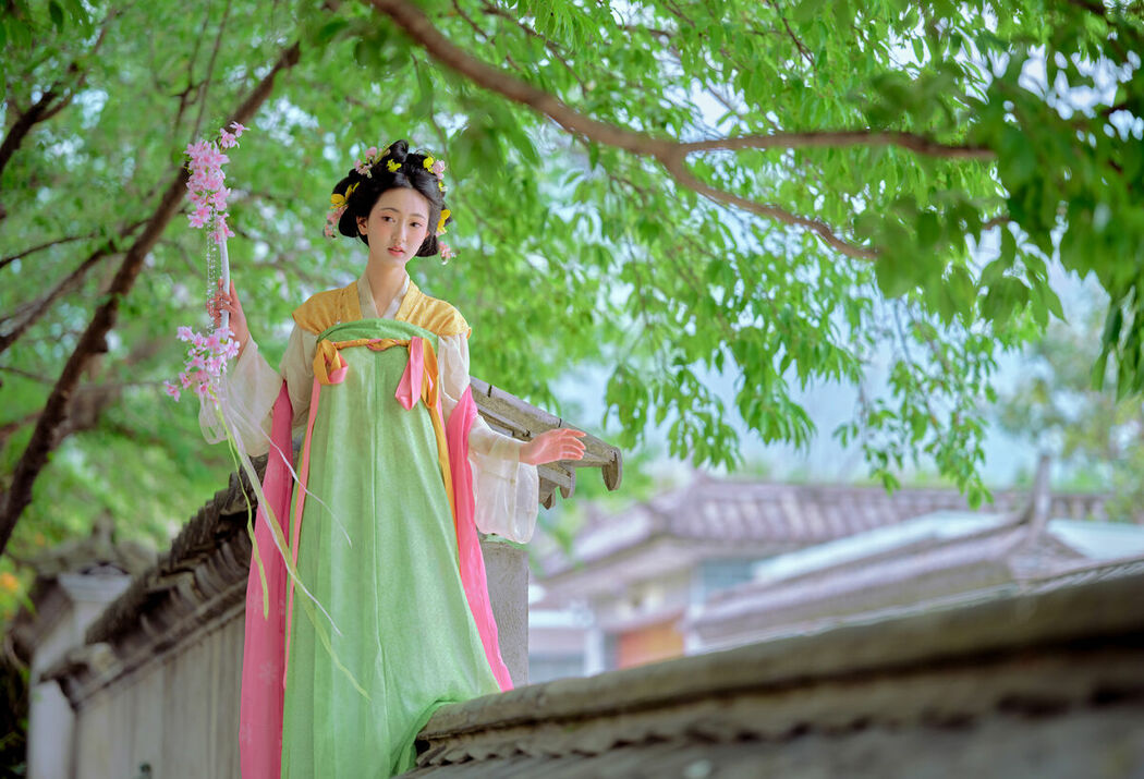 YiTuYu艺图语 Vol.9418 Leng Ku Wang Ye (15P)