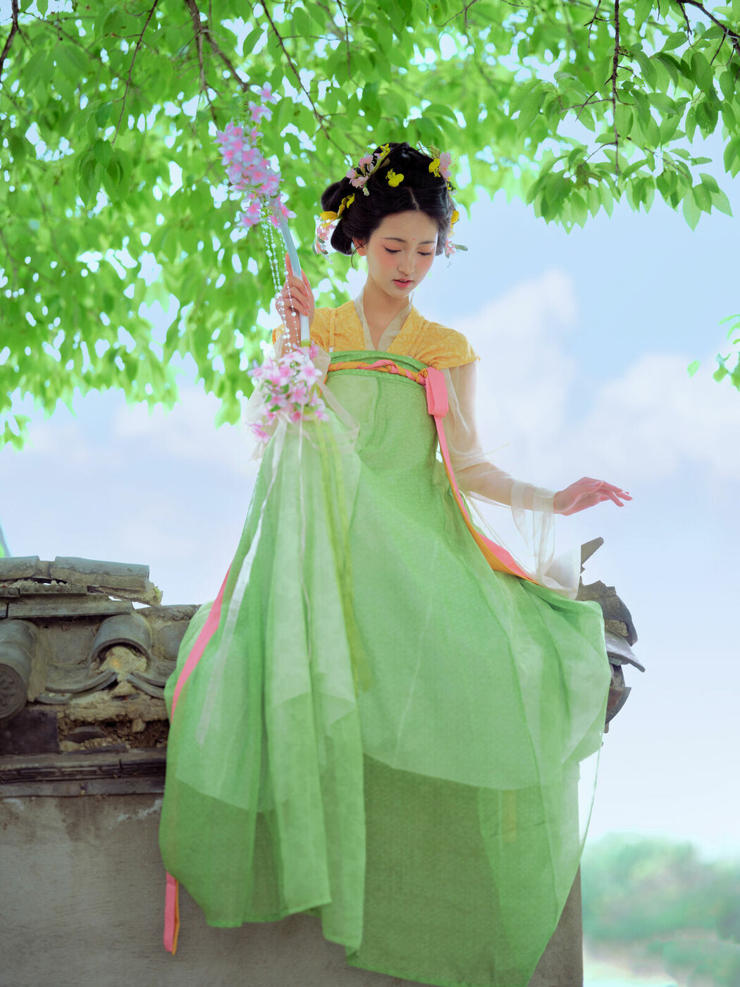 YiTuYu艺图语 Vol.9418 Leng Ku Wang Ye (15P)