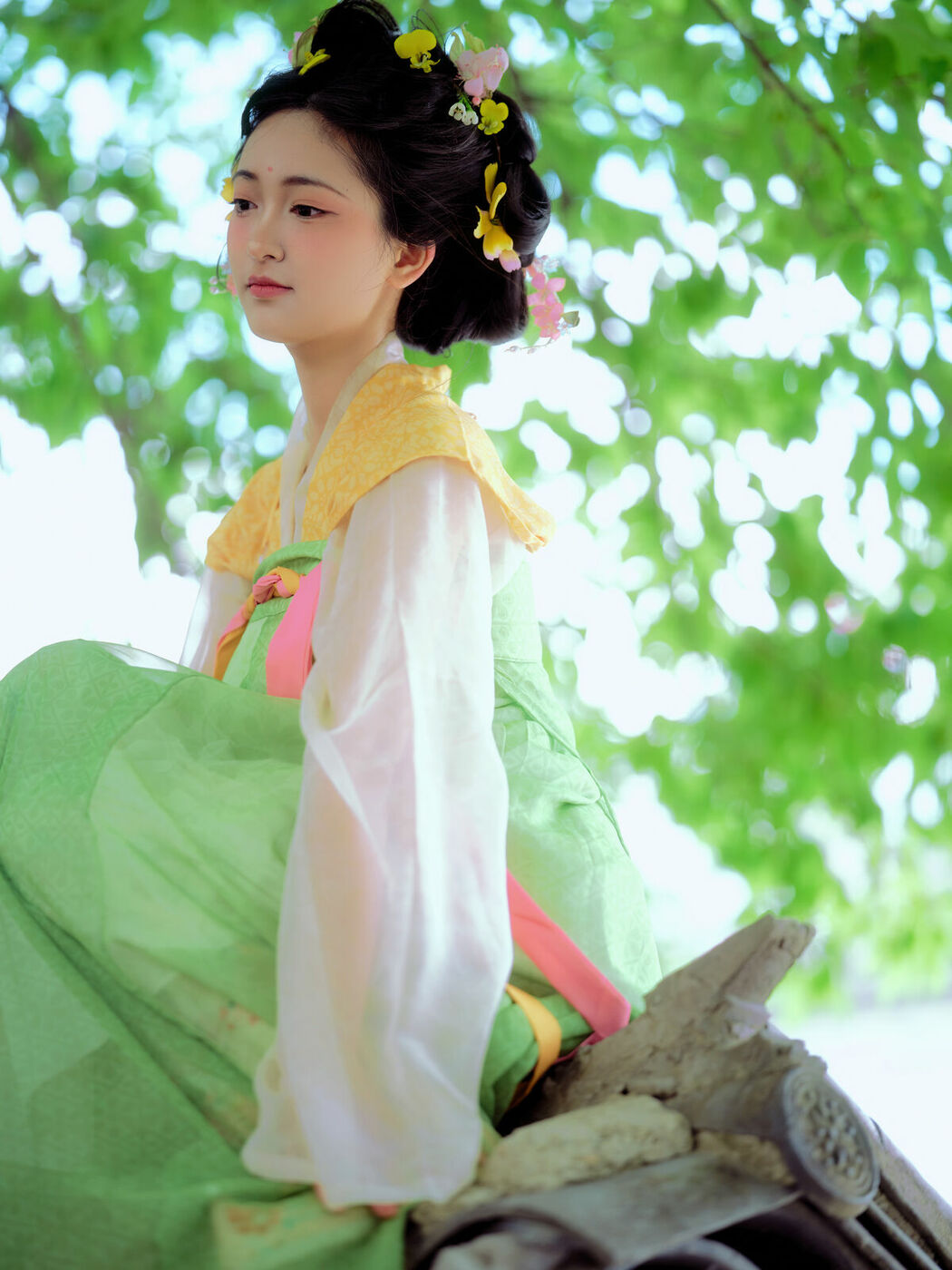 YiTuYu艺图语 Vol.9418 Leng Ku Wang Ye (15P)