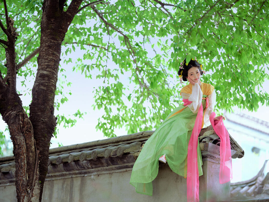 YiTuYu艺图语 Vol.9418 Leng Ku Wang Ye (15P)