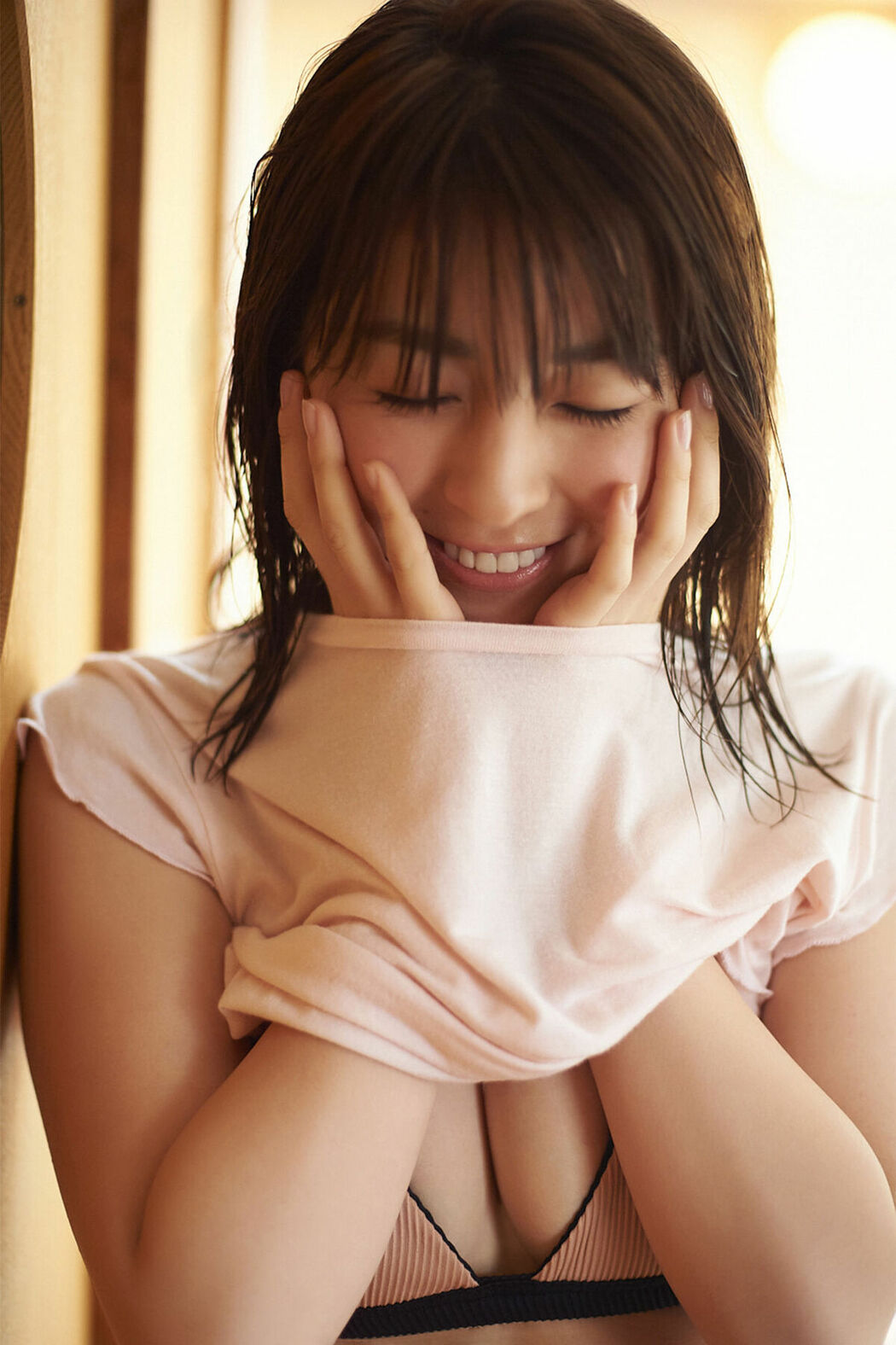 JP Yanagi Yurina 柳ゆり菜 – FRIDAYデジタル写真集 一緒に一泊旅行 Vol.2 (70P)