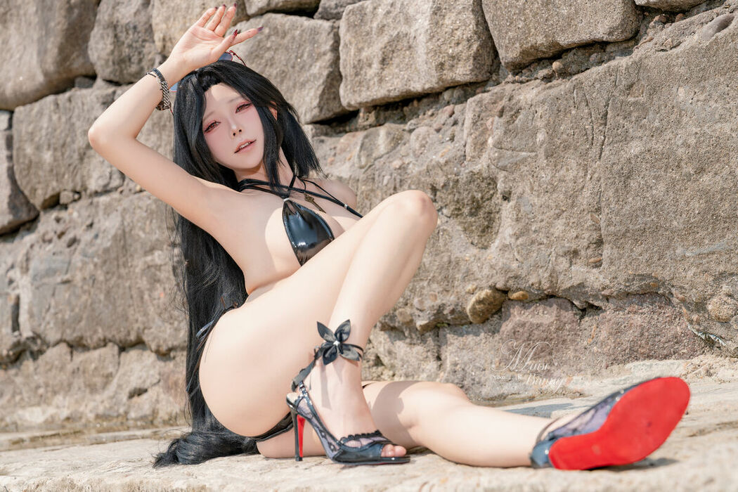 Coser@黏黏团子兔 – 2025泳装限定作 梅登艳阳之下 (76P)