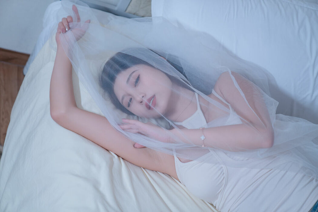 YiTuYu艺图语 Vol.10000 Model Liu (31P)