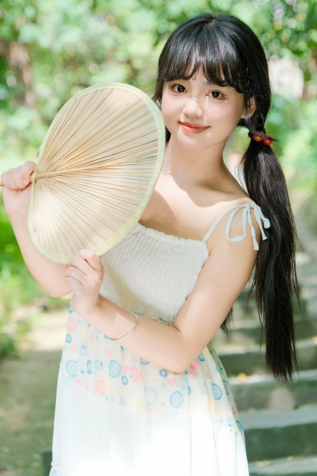YiTuYu艺图语 Vol.10007 Xiao Li Hua Er (27P) Cover Photo