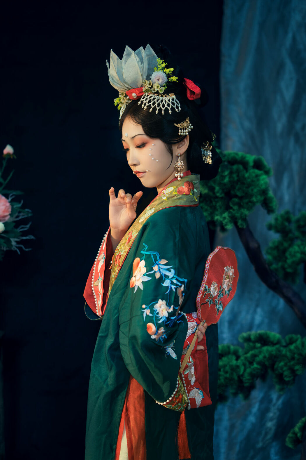 YiTuYu艺图语 Vol.10011 Fan Qie (19P)