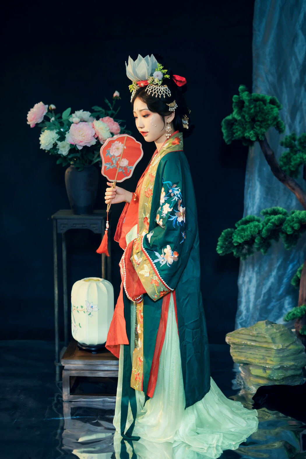 YiTuYu艺图语 Vol.10011 Fan Qie (19P)