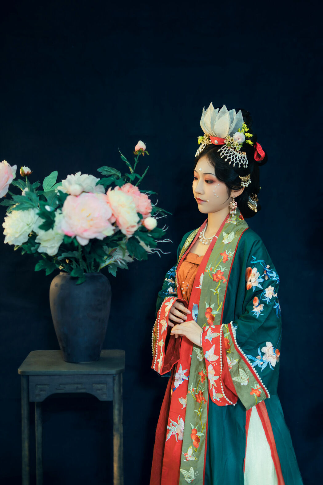 YiTuYu艺图语 Vol.10011 Fan Qie (19P)