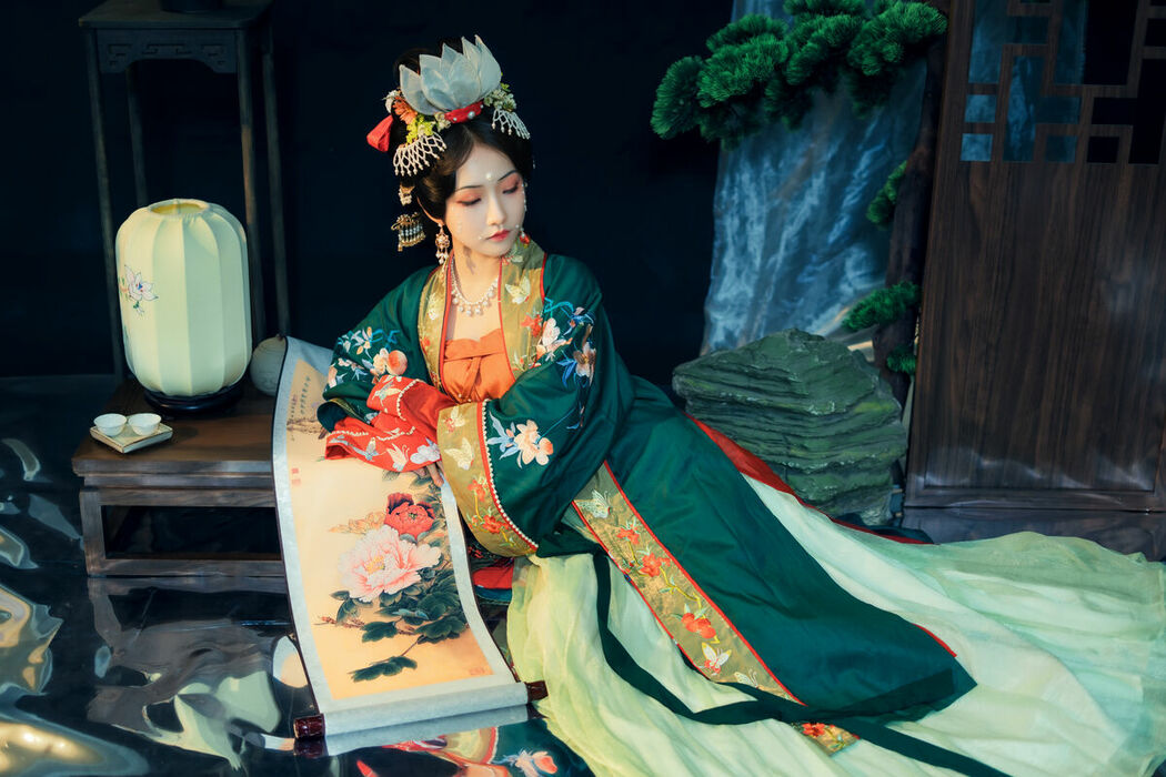 YiTuYu艺图语 Vol.10011 Fan Qie (19P)