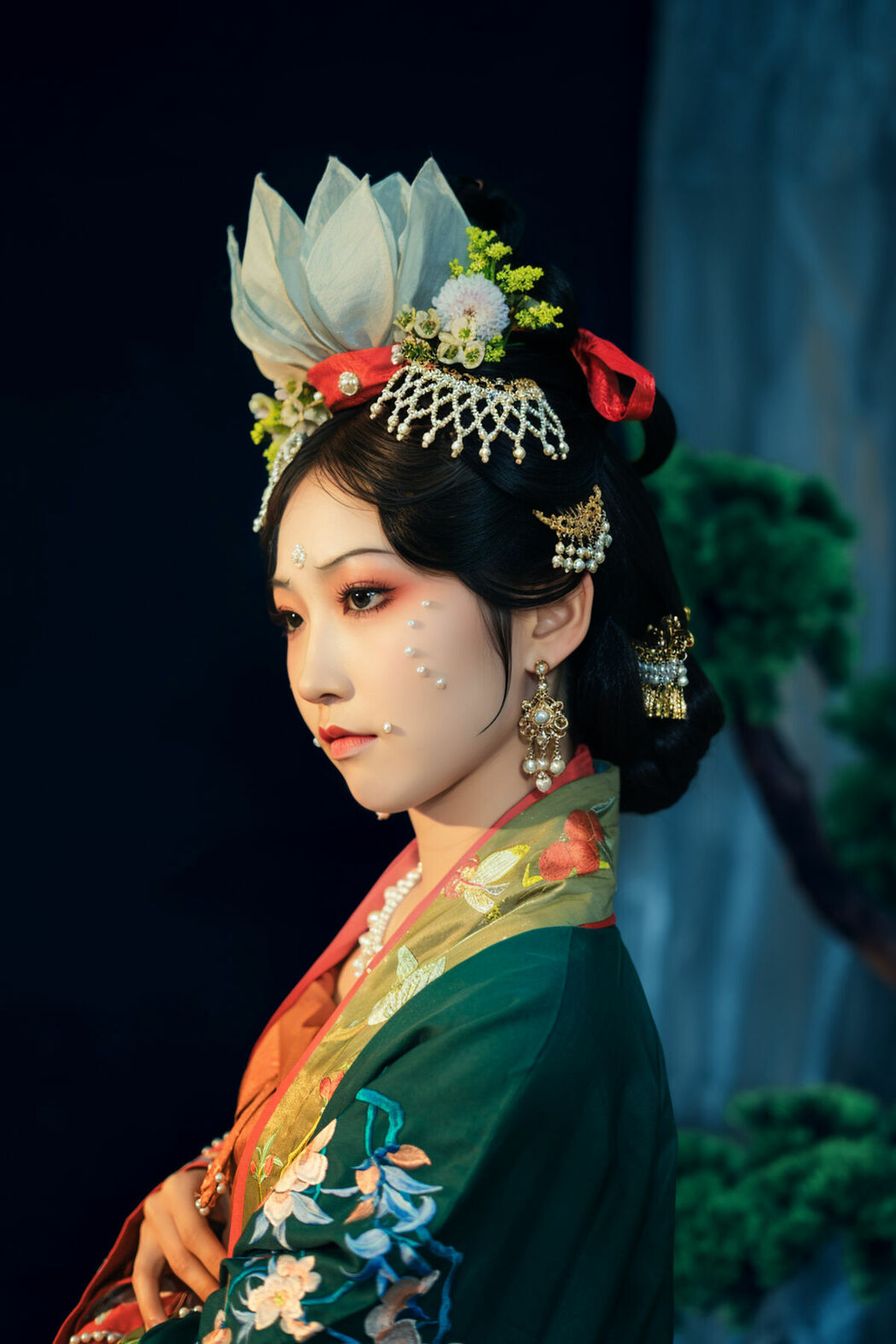 YiTuYu艺图语 Vol.10011 Fan Qie (19P)