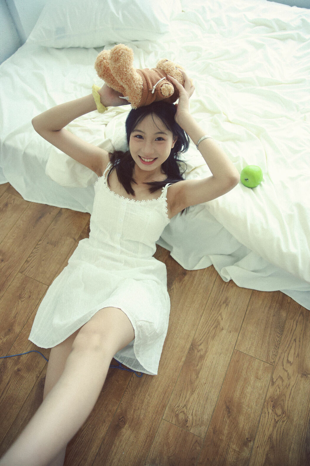 YiTuYu艺图语 Vol.10012 Xiao U (41P)