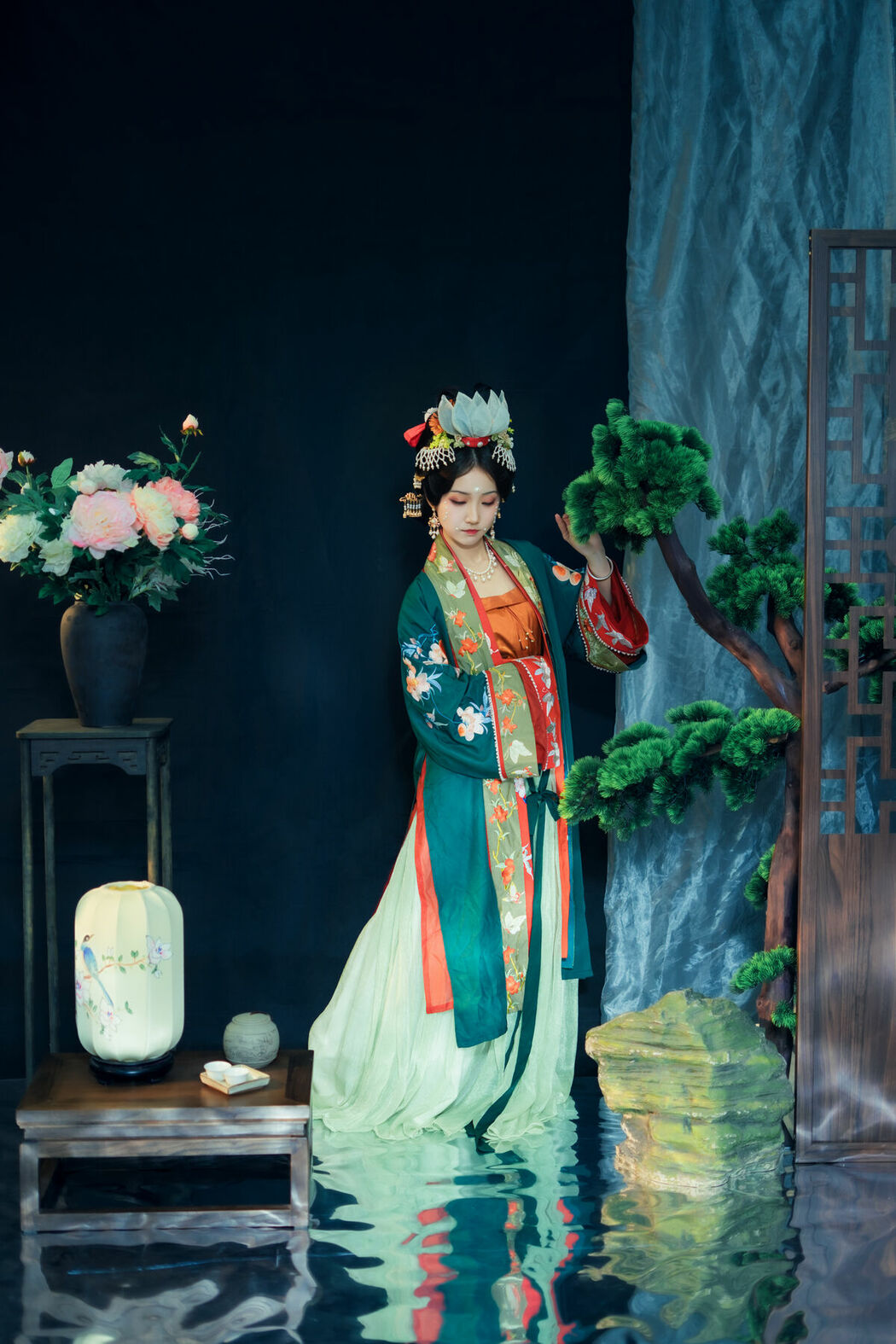 YiTuYu艺图语 Vol.10011 Fan Qie (19P)