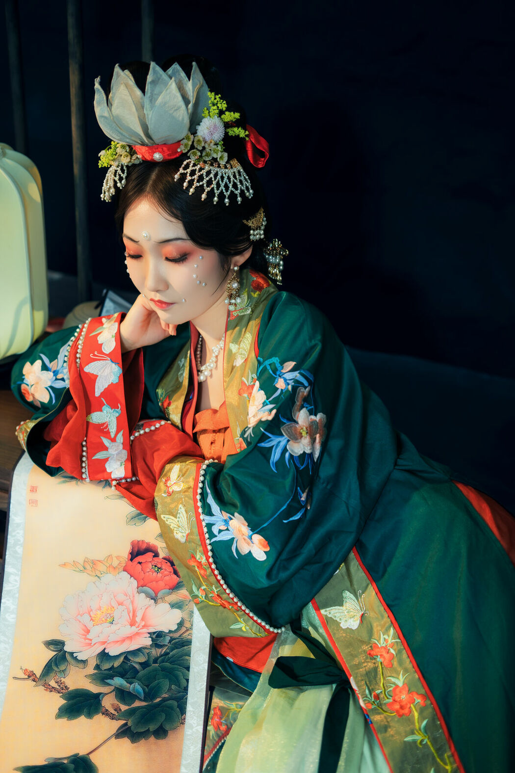 YiTuYu艺图语 Vol.10011 Fan Qie (19P)