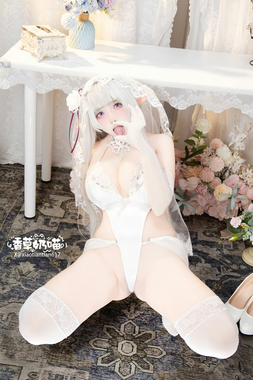 Coser@香草奶喵 – 爱蜜莉雅 情人节 Part03 (51P)
