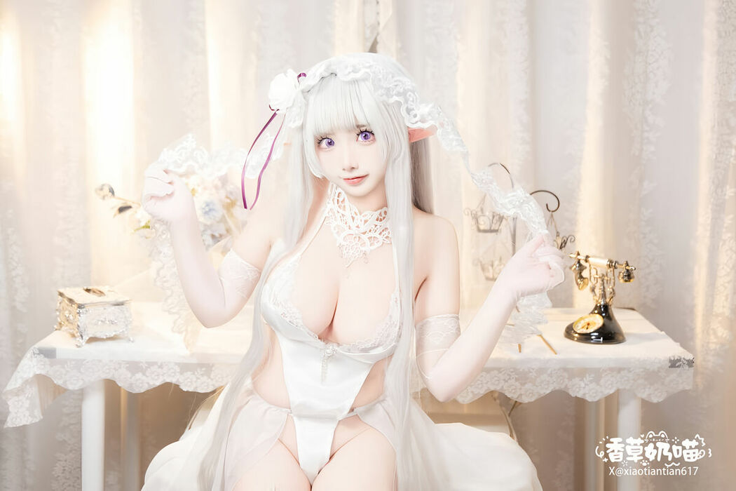 Coser@香草奶喵 – 爱蜜莉雅 情人节 Part03 (51P)