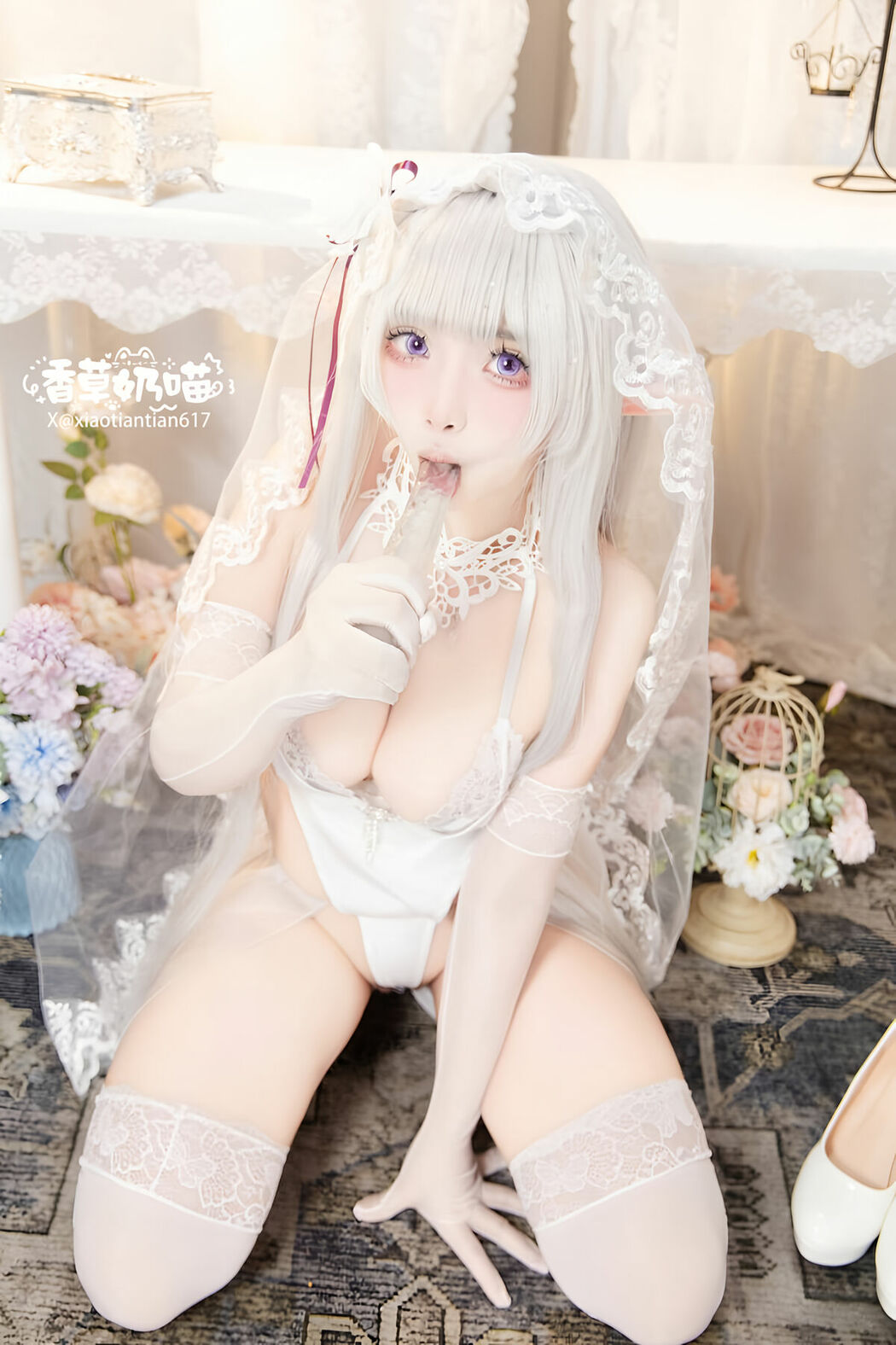 Coser@香草奶喵 – 爱蜜莉雅 情人节 Part03 (51P)