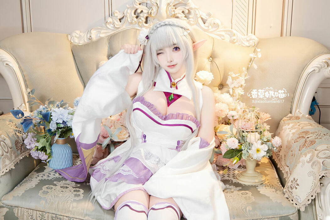 Coser@香草奶喵 – 爱蜜莉雅 情人节 Part01 (52P)