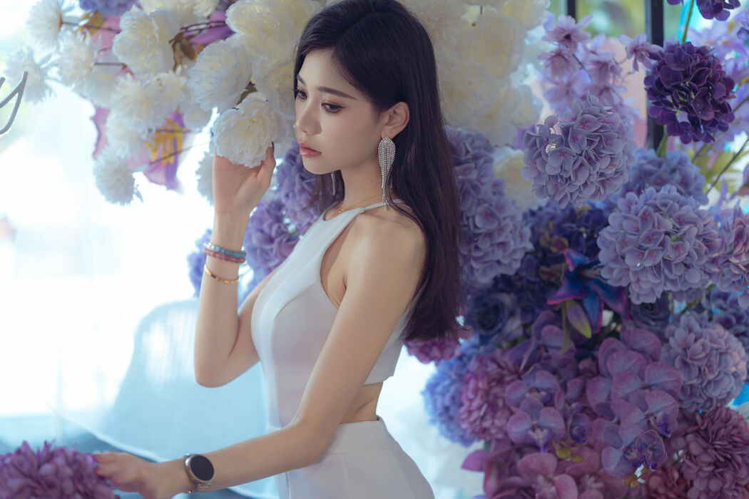 YiTuYu艺图语 Vol.10016 Lu Lu (14P)