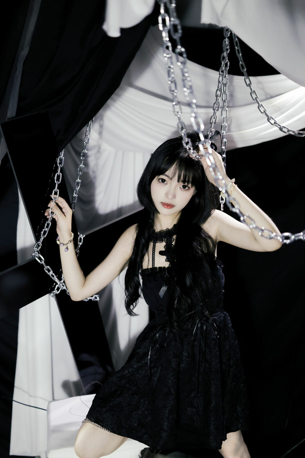 YiTuYu艺图语 Vol.10019 Yi Ming (27P)