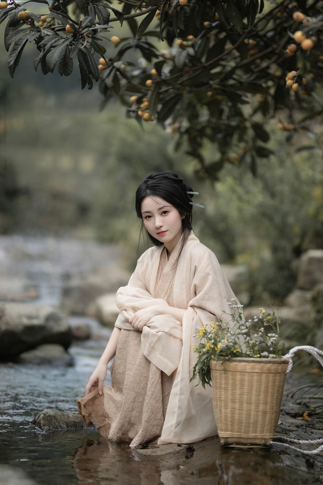 YiTuYu艺图语 Vol.10020 Xiao Wen Nuan Xiang Yao Ge Da Tai Yang (18P)