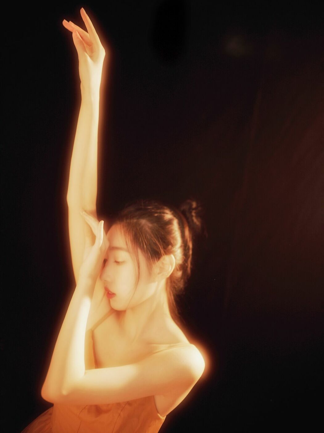 YiTuYu艺图语 Vol.10023 Yulia (19P)