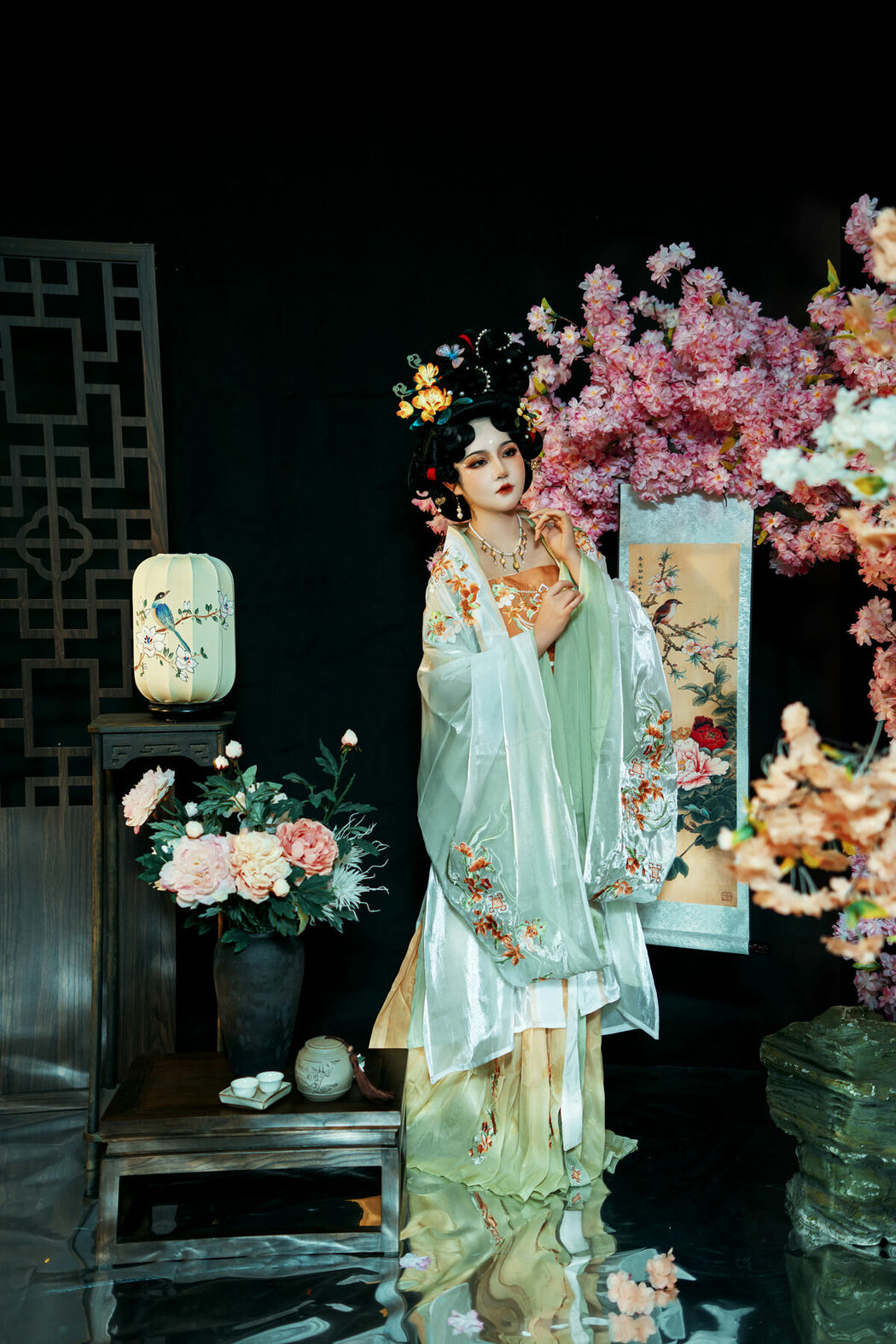 YiTuYu艺图语 Vol.10022 Zhu Ge (16P)