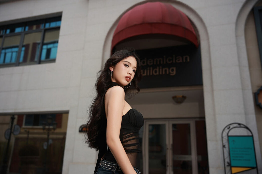 YiTuYu艺图语 Vol.10026 Wang XX (31P)