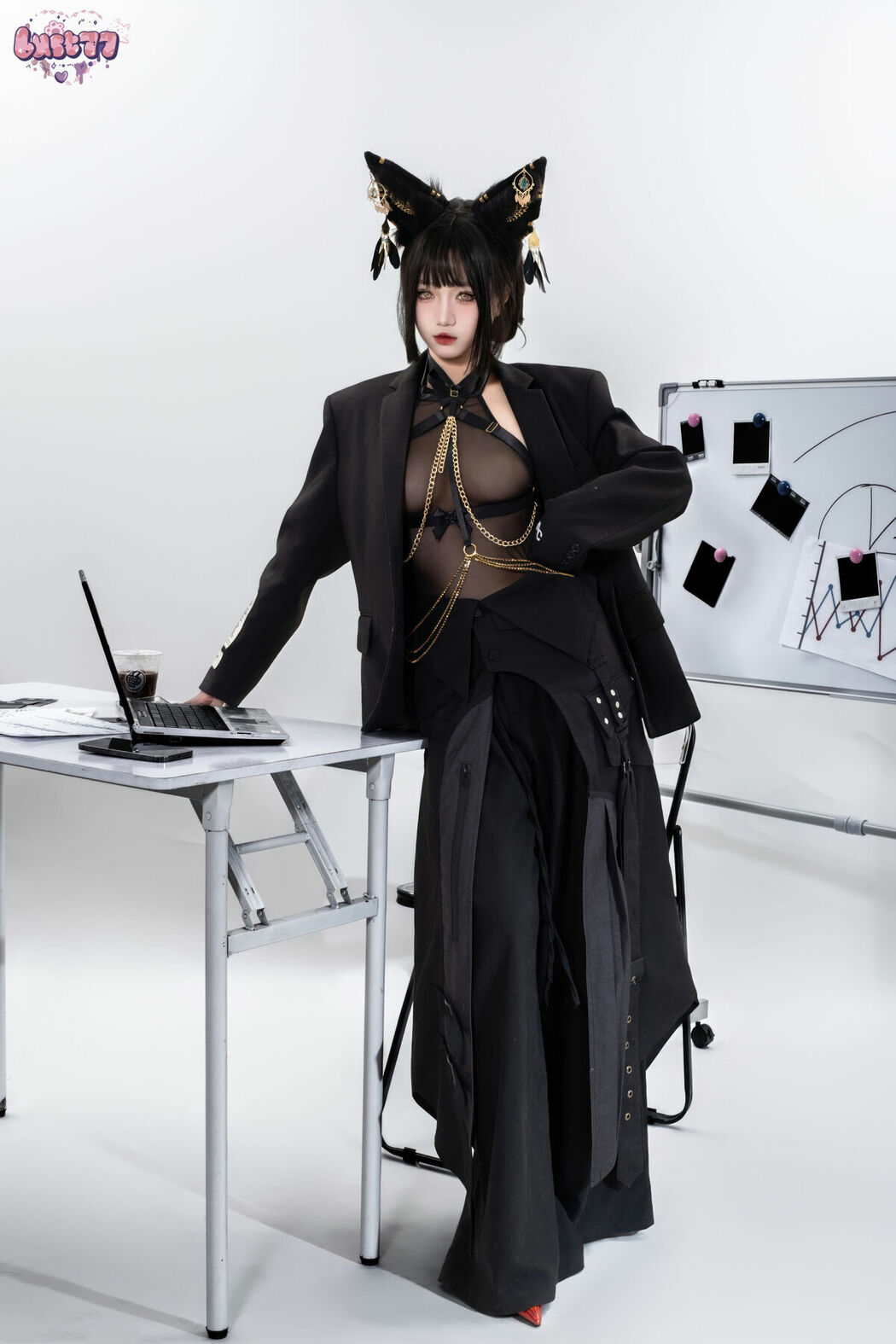 Coser@柒柒要乖哦 – 黑-阿努比斯 Part01 (57P)