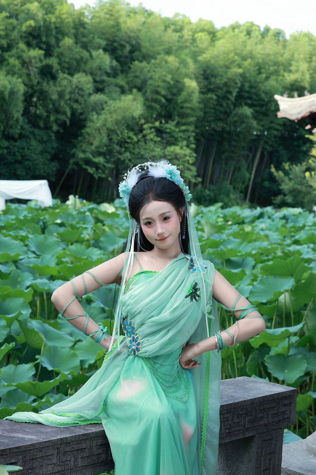 YiTuYu艺图语 Vol.10027 Xiao U (37P)