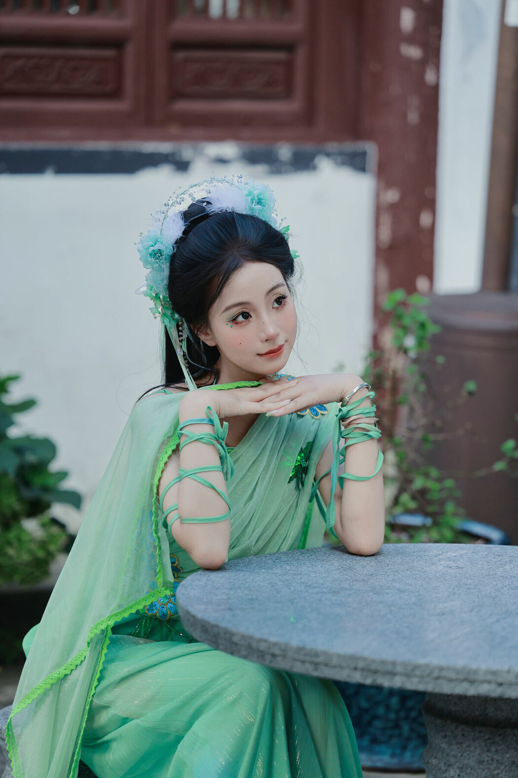 YiTuYu艺图语 Vol.10027 Xiao U (37P)