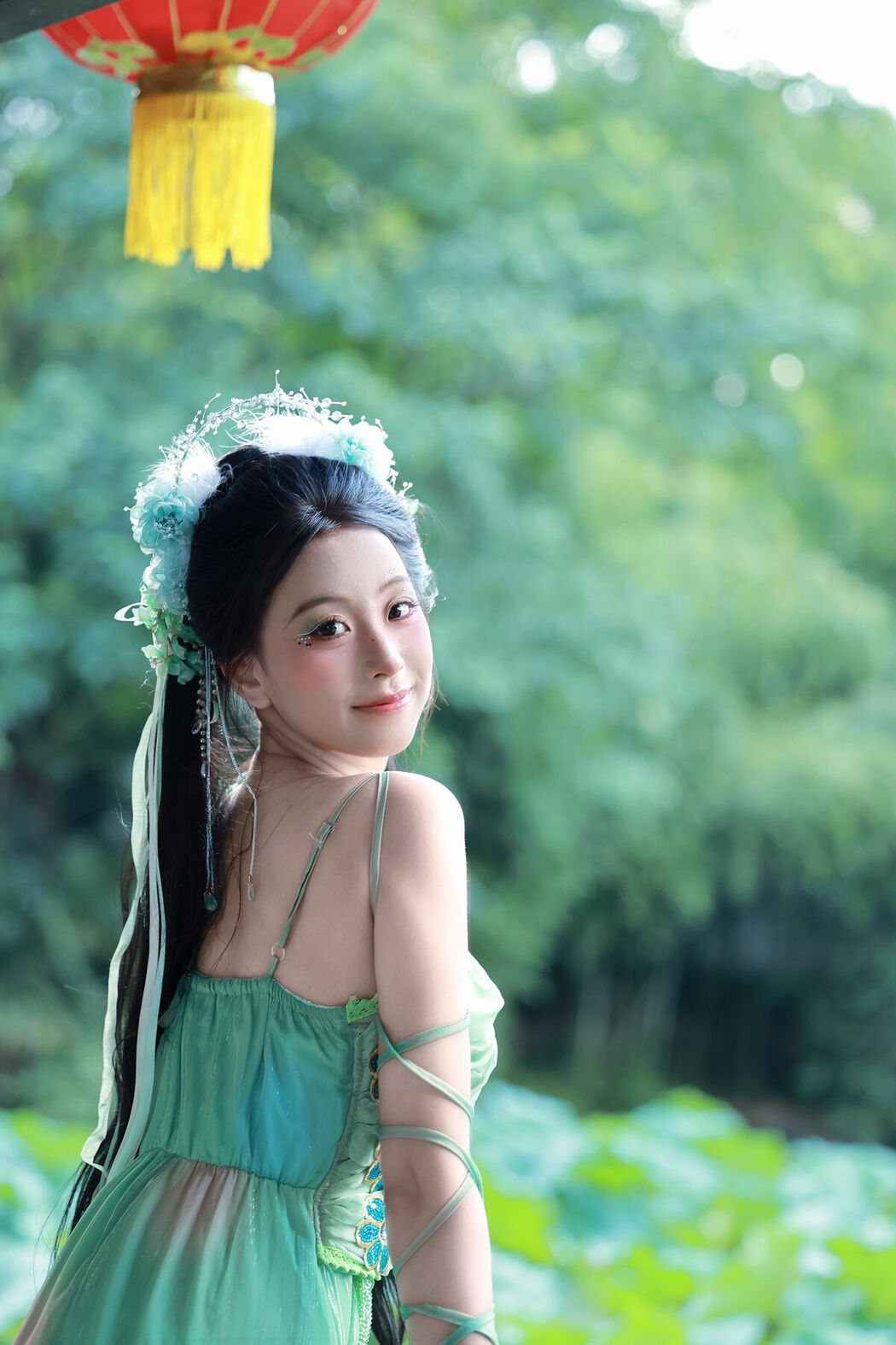 YiTuYu艺图语 Vol.10027 Xiao U (37P)